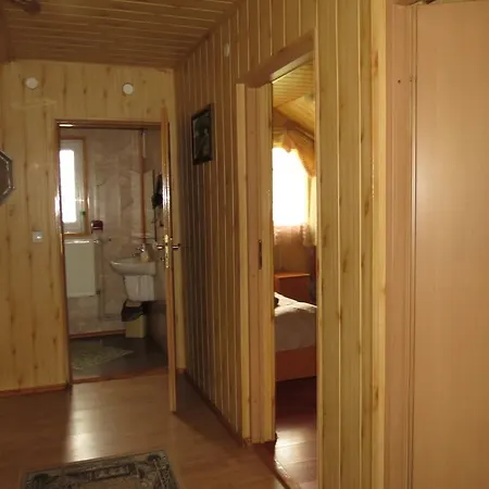 Guest house Bilyy Kamin Tatariv